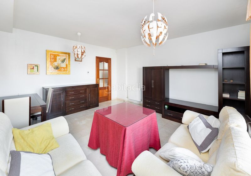 Foto c8a94020-260a-4dad-96a4-fa1d910c23ee. Casa amb aparcament a Ogíjares