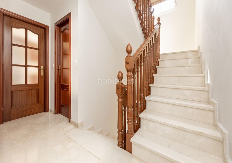 Foto d885fd8b-f6fb-4448-b414-c97e60b4dbde. Casa amb aparcament a Ogíjares