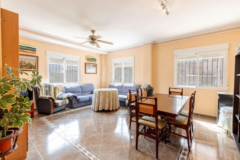 Foto 09491ac3-6397-41ee-87b3-c2dd25f2e9bf. Xalet amb aparcament piscina a Escúzar