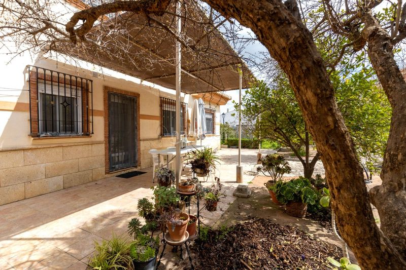 Foto 22833787-1578-4a35-8376-e063ccae7c4d. Xalet amb aparcament piscina a Escúzar