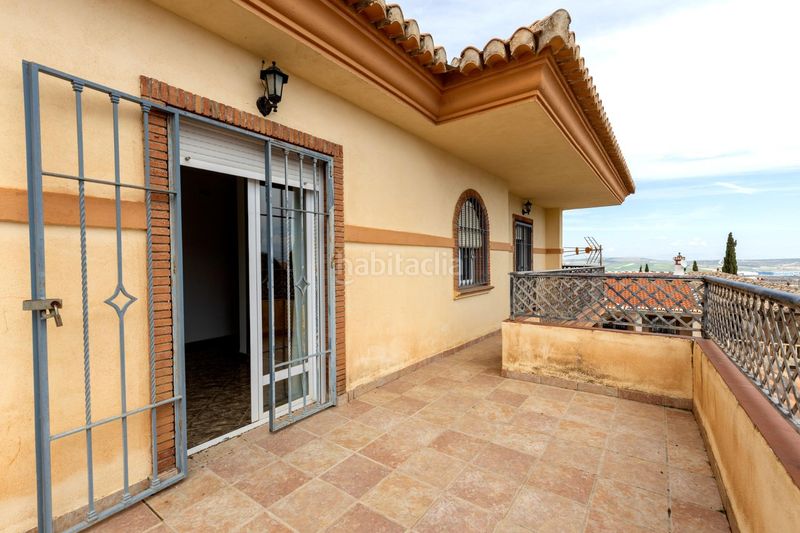 Foto 4c5f2bfb-d23f-466d-b85b-46a6548ac00c. Xalet amb aparcament piscina a Escúzar