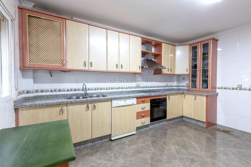 Foto 5dd10fb3-3b18-4644-ab79-ccb4f302a661. Xalet amb aparcament piscina a Escúzar