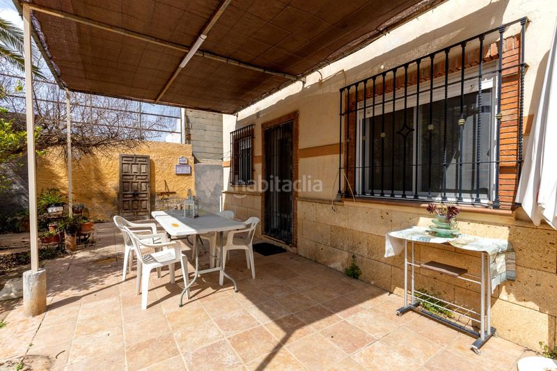 Foto 5ff292fc-113c-45a6-b420-3a981b870757. Xalet amb aparcament piscina a Escúzar