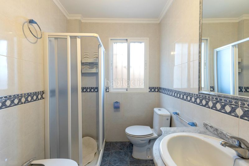 Foto 860b8a7b-87a1-4d56-b7bf-823b92e5d792. Xalet amb aparcament piscina a Escúzar