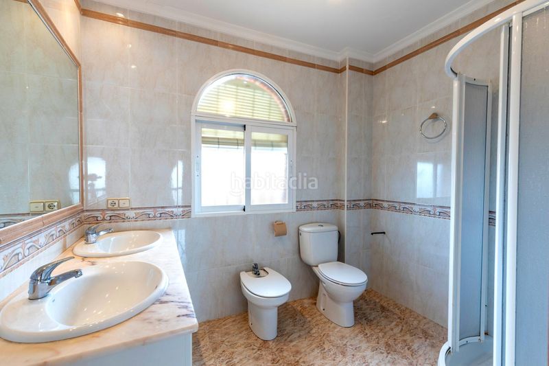 Foto 9f8317c7-994e-406f-9d10-127f1457a9c3. Xalet amb aparcament piscina a Escúzar