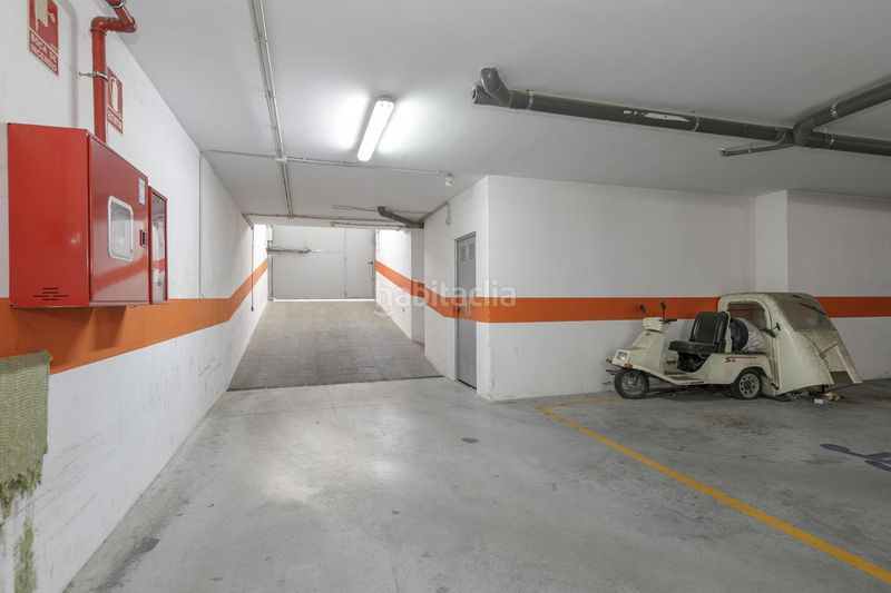 Foto bce699b6-f0f7-46af-bed6-ca5aa514c1a2. Pis amb aparcament a Pinos Puente