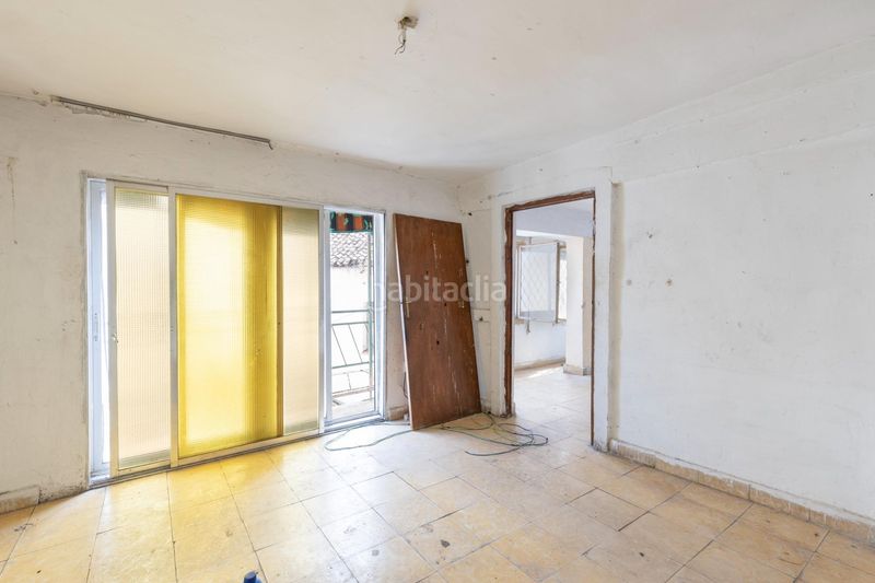 Foto 7a0fc0dd-41af-4ac9-b6a1-c4be33e094f9. Casa amb aparcament a Bola de Oro Granada