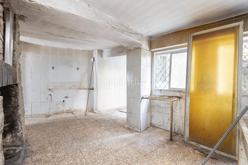 Foto 8758c0c7-1a3b-40a9-bc0e-a8bc7f569a43. Casa amb aparcament a Bola de Oro Granada