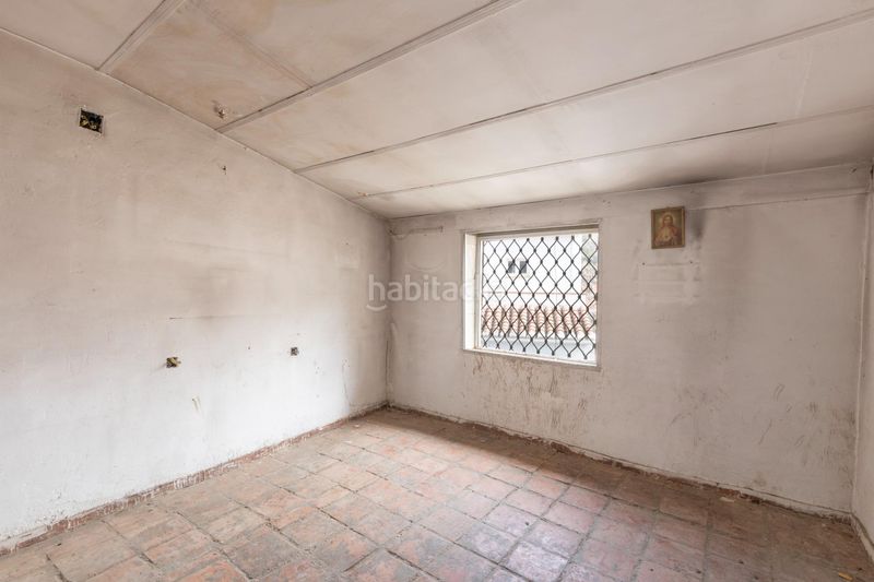 Foto c8b00ade-192d-4b11-ae46-c30711bdb0f5. Casa amb aparcament a Bola de Oro Granada