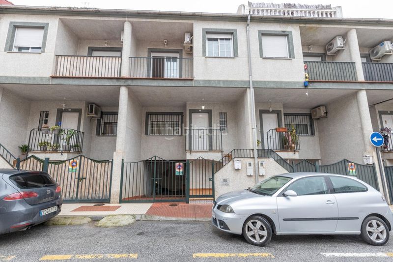 Foto 9f83cfb9-6a29-4ce6-aab0-444b50f4863c. Casa adossada amb aparcament a Maracena