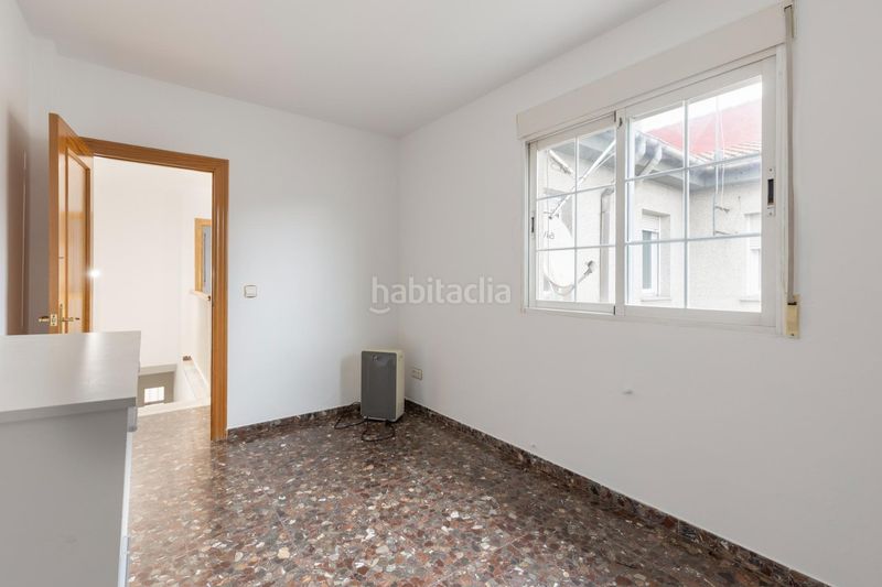 Foto bf38f363-382a-44c0-9b92-2710926a361d. Casa adossada amb aparcament a Maracena