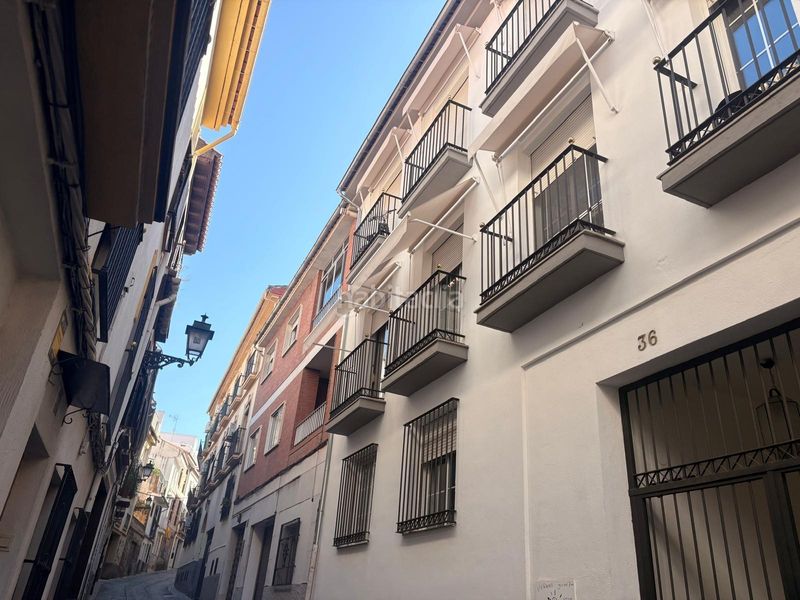 Foto c9a75913-e1dd-40d1-bea2-3f833e59ff3c. Car parking in calle agua de cartuja 36 in San Ildefonso Granada
