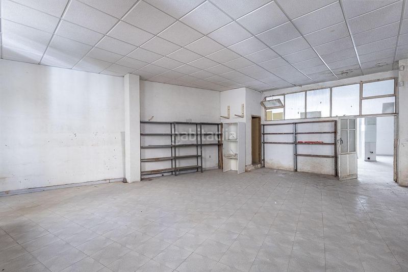 Foto bab1018c-d55a-4664-8d4f-93e51db5c2c8. Local comercial a calle puerta lorca 2 a Baza