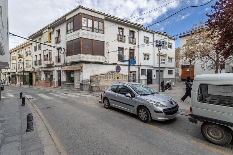 Foto 8665410d-33ec-4988-bdfa-9b372b7f3939. Local comercial en calle puerta lorca 2 gran local en el corazón , ideal para invertir o para poner tu propio negocio. en Baza