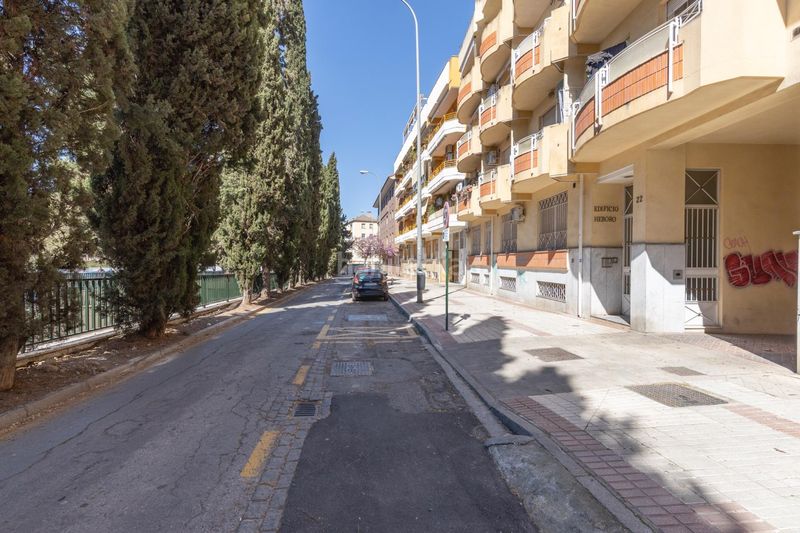 Foto c686d1ae-b8fe-441c-bd0b-e70b1f6f2eb4. Pis amb calefacció a Angustias - Chana - Encina Granada