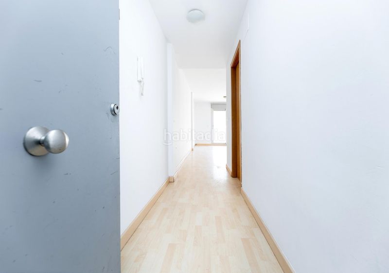 Foto a131cffa-7f92-4112-9e61-234f4bd22111. Pis amb aparcament a Monachil pueblo Monachil