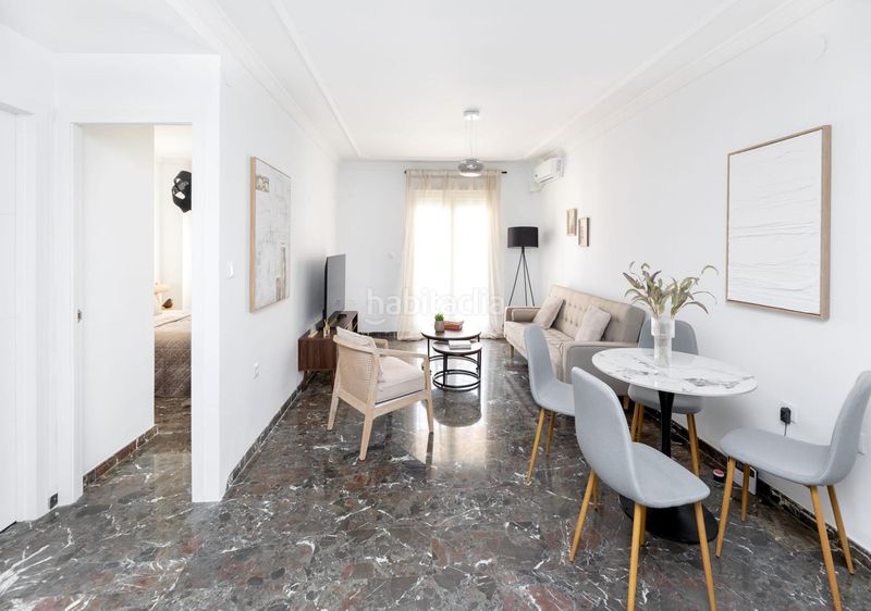 Foto 626cc9a1-1ec5-4840-bea7-1726b97df1cc. Pis a avenida de carmen morcillo 5 a Gójar