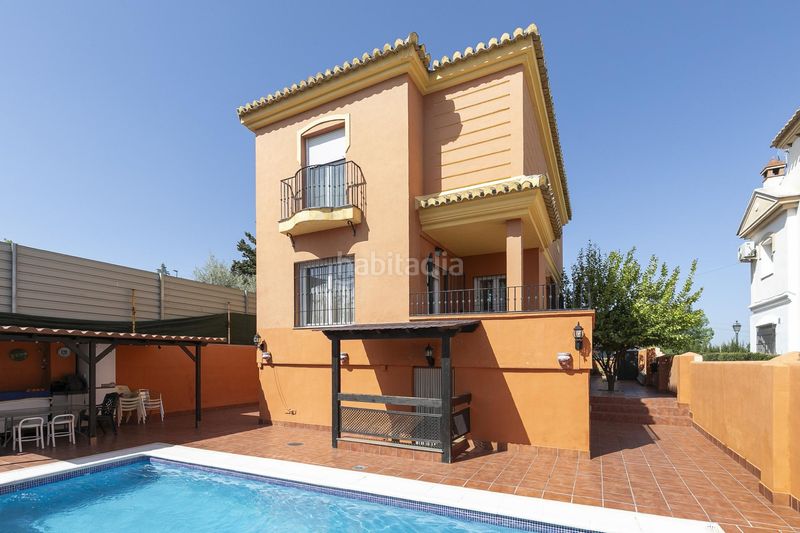 Foto 1d37baae-0899-4007-98a7-5176aee307a7. Xalet amb calefacció aparcament piscina a Gójar
