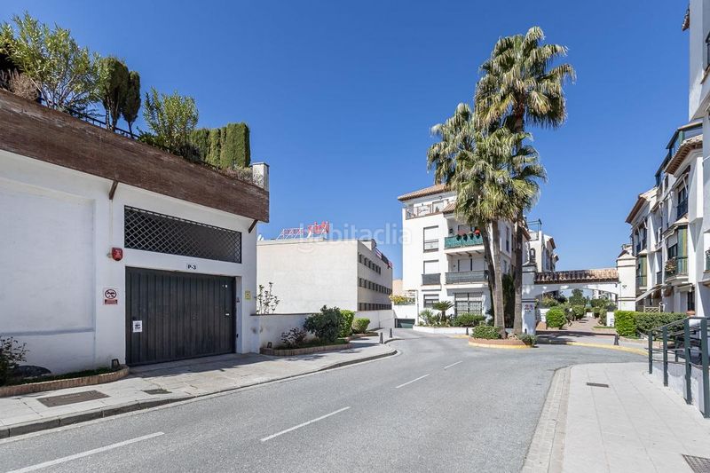 Foto a14725ee-8951-47f6-8361-54d1403c302c. Aparcament cotxe a San Miguel Armilla