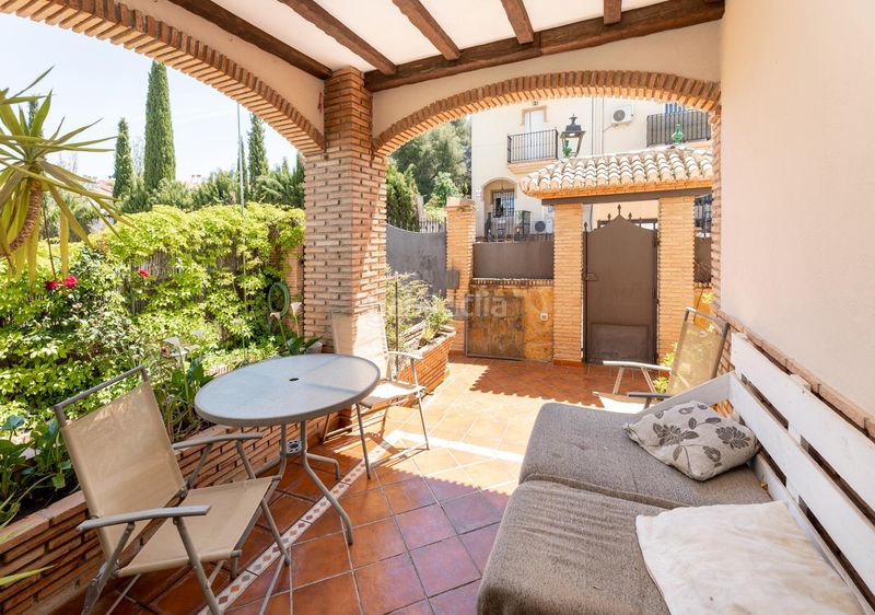 Foto 33d8d0f6-00cc-43c5-a1a8-ad5e3ba2e1f5. Chalet in calle mulhacen 20 in Barrio de la Vega Monachil