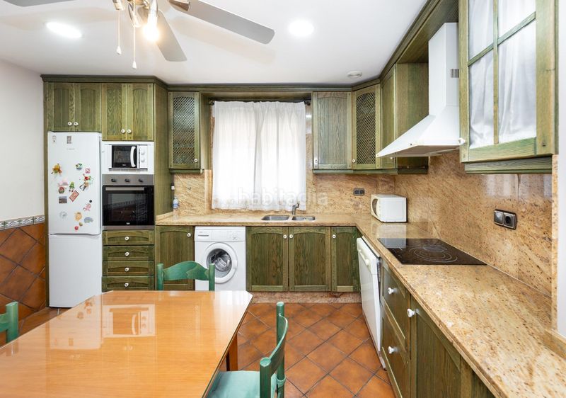 Foto 4270c397-c749-4d53-b5e3-dd9cbe04fd50. Chalet in calle mulhacen 20 in Barrio de la Vega Monachil
