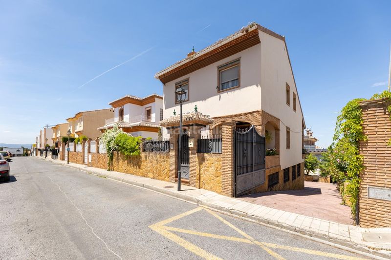 Foto e2355c3e-c1eb-482c-a27b-189416276745. Chalet in calle mulhacen 20 in Barrio de la Vega Monachil