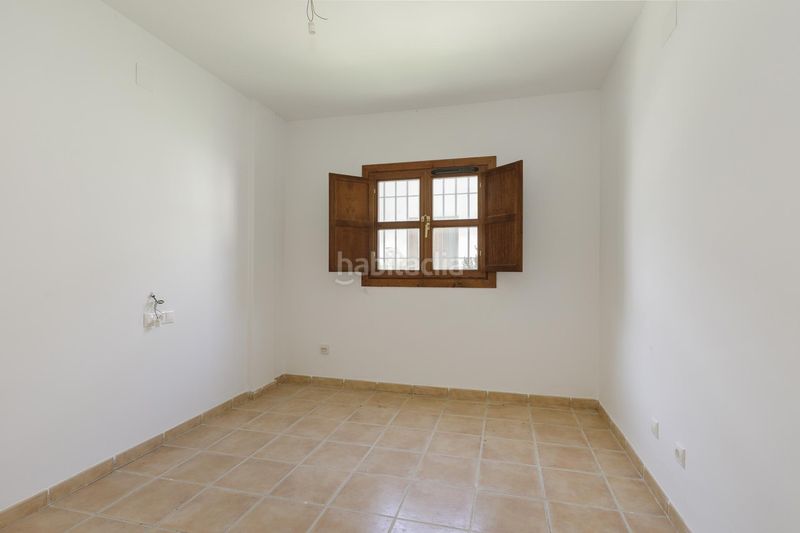 Foto a6d53a80-7e4b-46e2-b716-714d62ae56f6. Casa adossada amb calefacció a Nevada