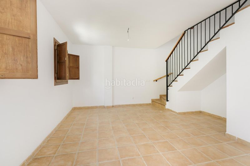 Foto 4a3e3f26-b601-472c-bfec-5ae6a878aaed. Casa adossada amb calefacció a Nevada