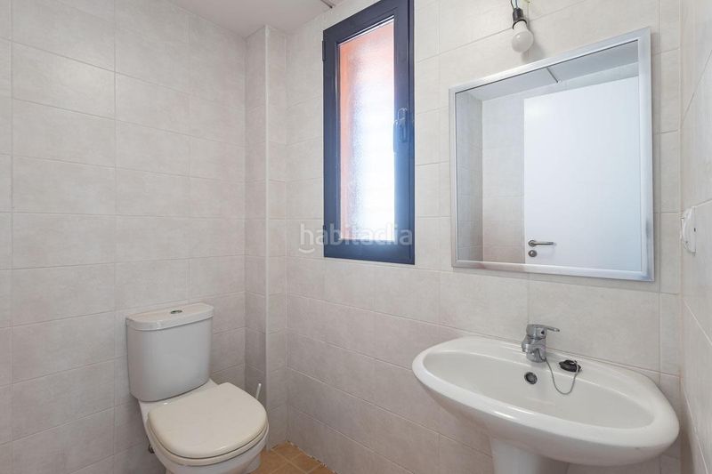 Foto 6d9174bb-6bd2-4309-8995-76139ba3bbcb. Casa adosada precioso chalet en loma verde en Albolote