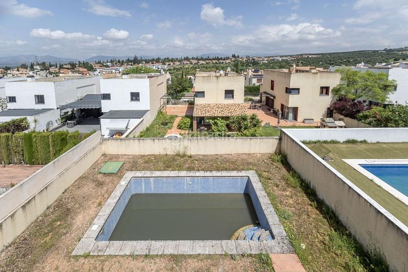 Foto 78ee6211-b817-4423-9982-4cc9cb83ec14. Casa adosada precioso chalet en loma verde en Albolote