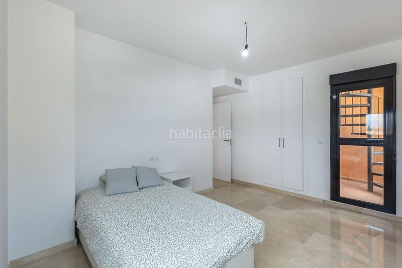 Foto bf0f9323-a0d8-42df-9706-0a12d0bf38ee. Casa adosada precioso chalet en loma verde en Albolote