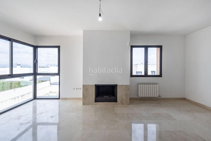 Foto cf661fa5-da10-4bc9-9b3e-563b4196abb3. Casa adosada precioso chalet en loma verde en Albolote