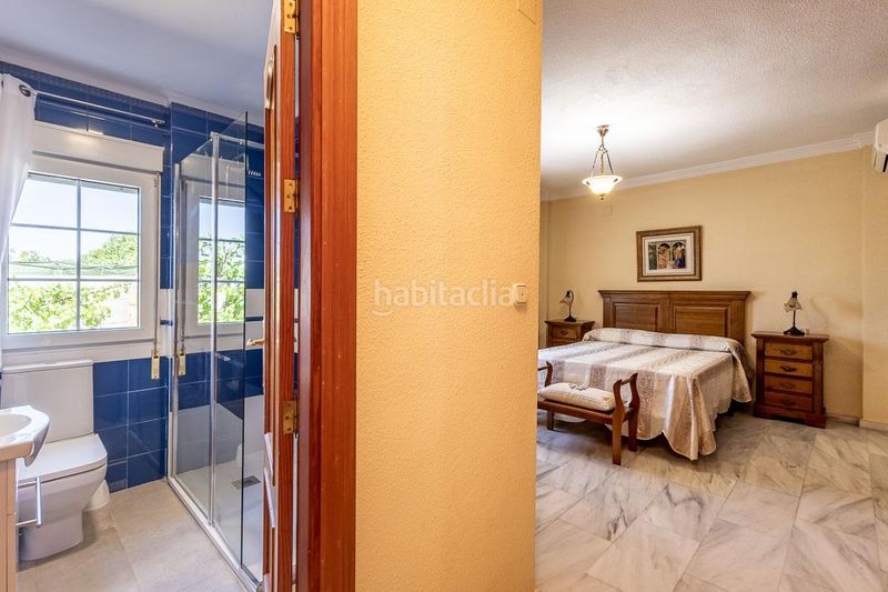 Foto d8d9bfd2-3e45-4161-a757-34a7fc1016df. Xalet amb calefacció aparcament piscina a Alfacar