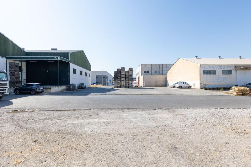 Foto c88af762-4620-4b5c-a631-fc675324fc61. Nau industrial a Atarfe