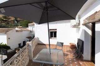 Maison jumelée  Calle real 16. Casa en monachil pueblo
