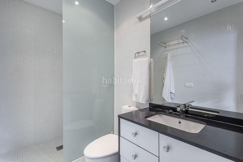Foto 46801e78-2d89-41be-be9a-7f150926acc5. Edifici a Dílar
