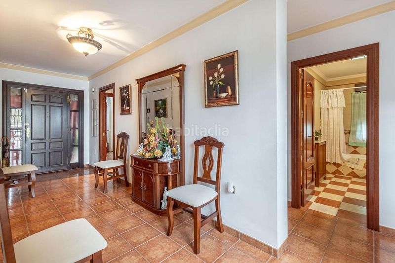 Foto 6812487a-5a83-4148-a695-44d79724e423. Xalet amb aparcament a Santa Fe