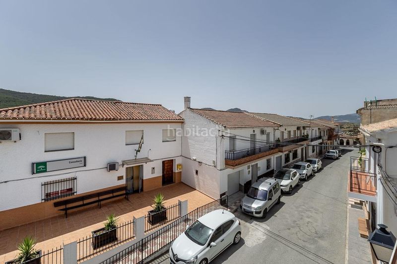 Foto 5177a985-4b93-4183-b4be-f5512474af57. Casa amb aparcament a Moclín
