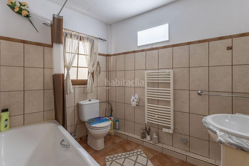 Foto e9c501f3-d274-460d-925d-4ea6d79edf94. Casa amb aparcament a Moclín