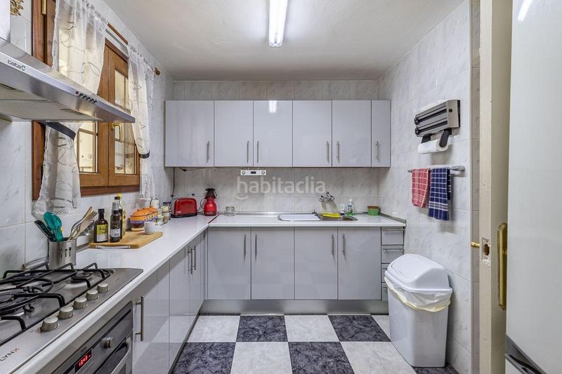 Foto f29723a2-bd9b-4ff4-80b2-0631bba0a30b. Casa amb aparcament a Moclín