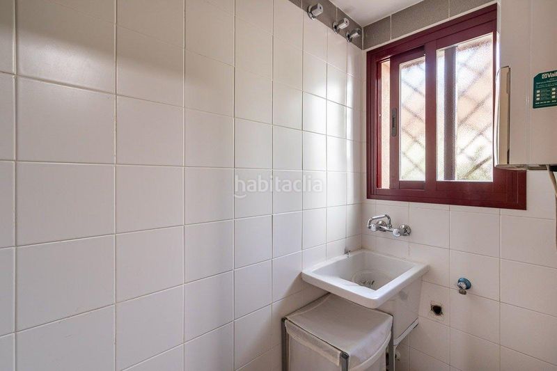 Foto dafed5ab-4035-4b9e-a4cf-b2553ebce2d7. Casa amb calefacció aparcament piscina a Gójar