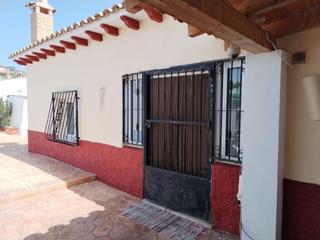 Masia a Cortes de Baza. Casa de pueblo con vistas