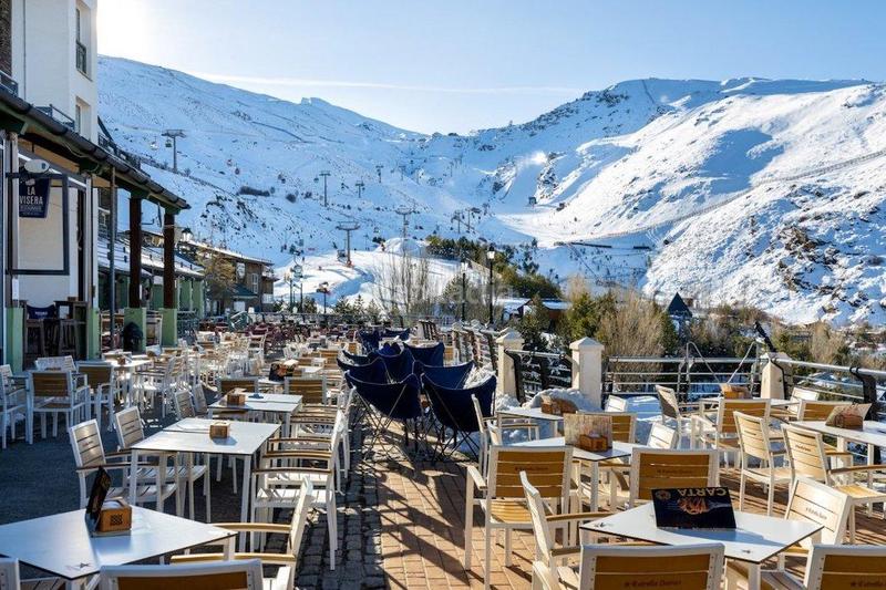 Foto c5ca34a3-a7c3-4685-a9e2-5bfc3ce7ea5f. Penthouse with heating parking in Zona media Sierra Nevada