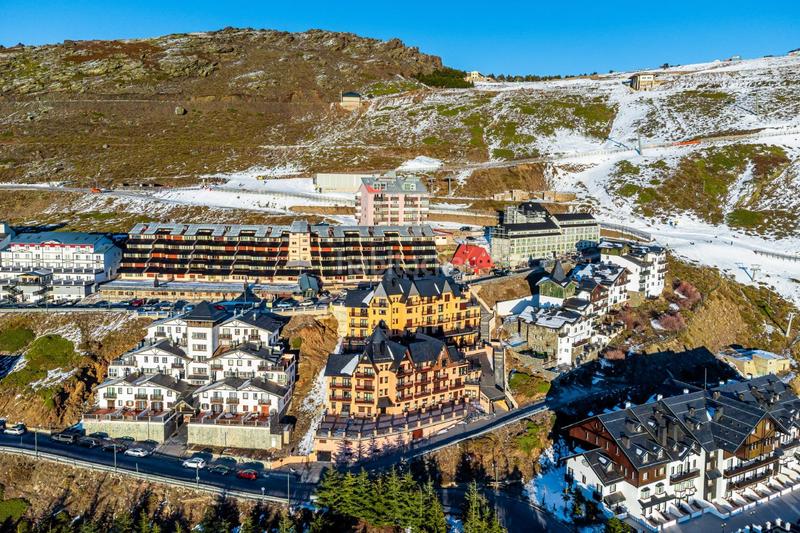 Foto 0ce09470-5be9-44c3-8e76-81a53e7436ce. Appartamento con parcheggio in Zona alta Sierra Nevada