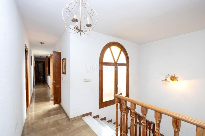 Foto f0ea81d6-25fb-40dd-addb-53ca7db2a2b0. Maison jumelée avec parking dans Valderrubio