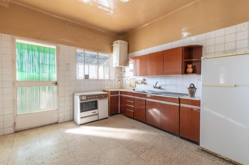 Foto 42a151ce-bd62-4581-94e1-68765d501586. Casa vivienda a reformar en el centro en Fuente Vaqueros