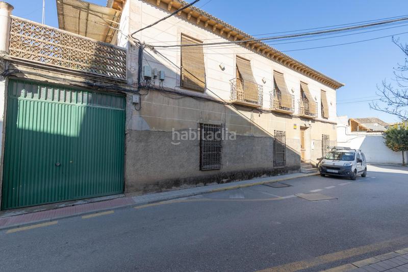 Foto f65e0a16-d22b-4628-a116-b0a54479df5e. Casa vivienda a reformar en el centro en Fuente Vaqueros