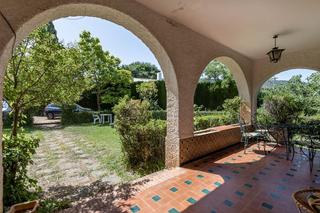 Casa a Dílar. Casa señorial con terreno en dílar