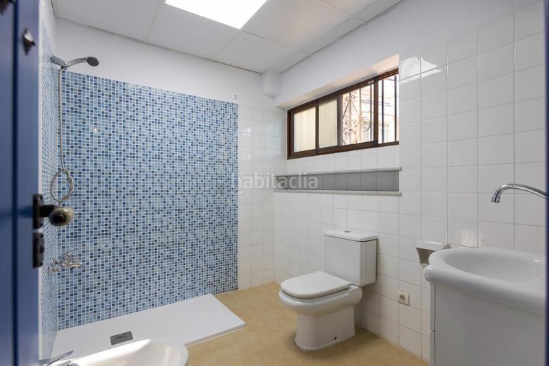 Foto 5206d2bd-592a-42a9-a3a5-c90490be6409. Chalet avec chauffage parking piscine dans Almuñecar centro Almuñécar