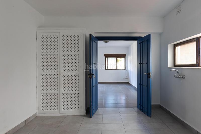 Foto 9ba043e1-fcfa-4e6a-bc21-dd96680ed12e. Chalet avec chauffage parking piscine dans Almuñecar centro Almuñécar